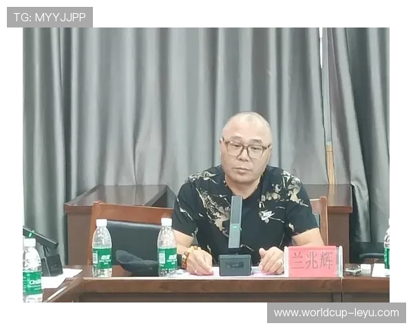 广州足球新媒体运营案例：如何将职业敏锐与人文关怀融合，打造触动用户内心的内容？