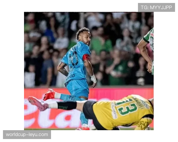 内马尔上演帽子戏法，助球队斩获关键胜利