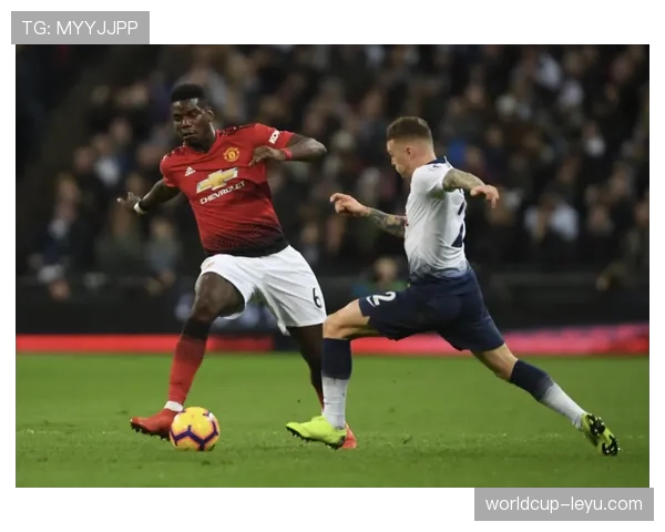 热刺与曼联激战正酣，争夺英超前四名的关键对决备受关注