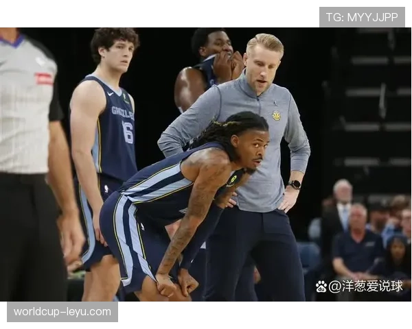 杰·伦·杰克逊二世护筐威慑转挡拆外扩助莫兰特得分